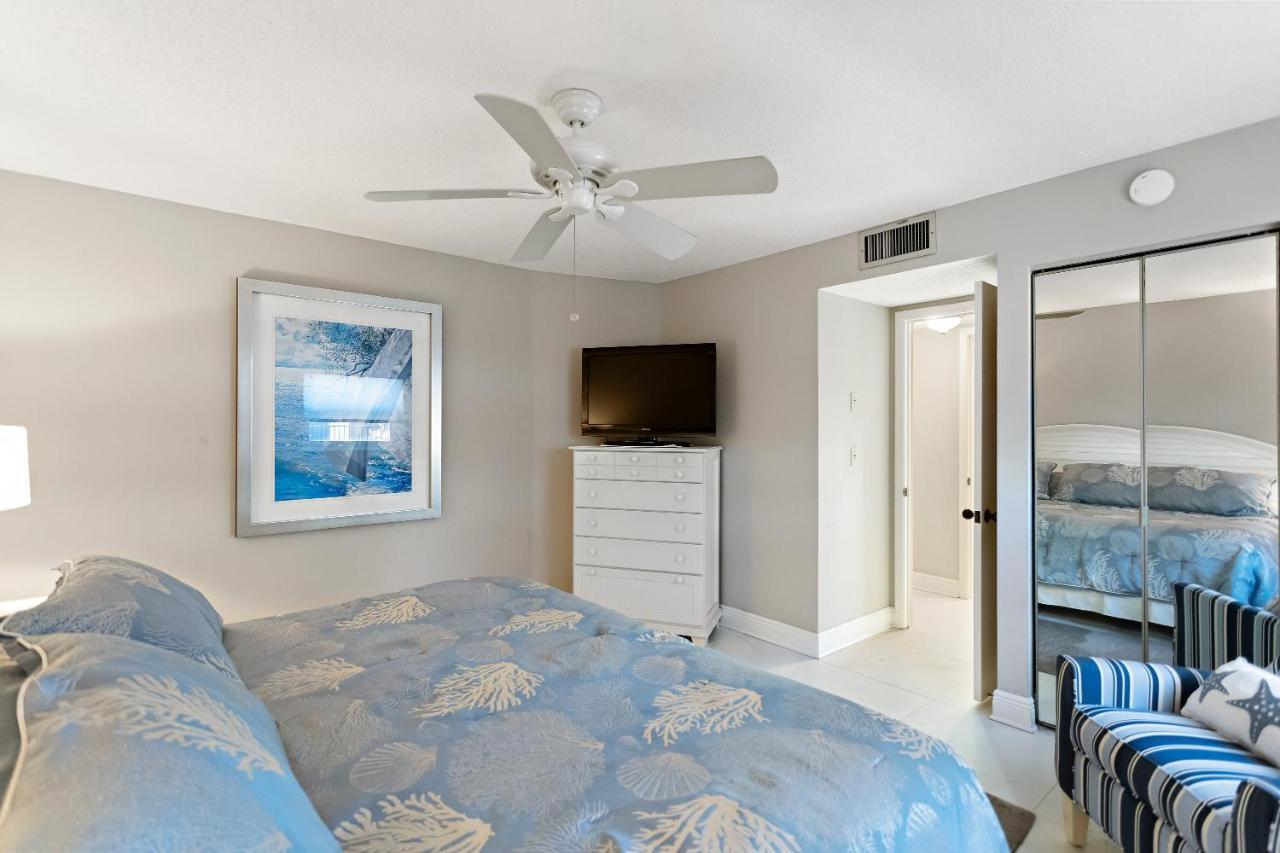 Gulf Gate Resort By Travel Resort Services St. Pete Beach Exterior foto
