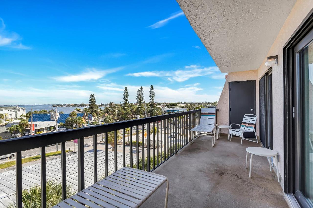 Gulf Gate Resort By Travel Resort Services St. Pete Beach Exterior foto